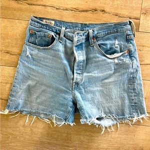 Levi Jean Shorts